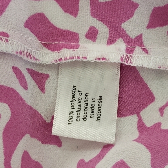 LANE Bryant Pink & White Flutter Short Sleeve Polyester Top Scoop Neck 26 EUC - Picture 7 of 11